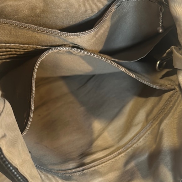 Baggallini Black Crossbody Bag w 4 front zippers back pocket adjustable strap - Picture 8 of 14